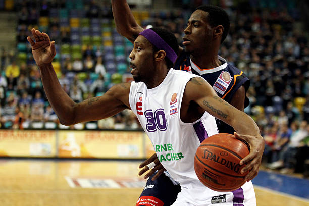 并附带一年 并附带一年